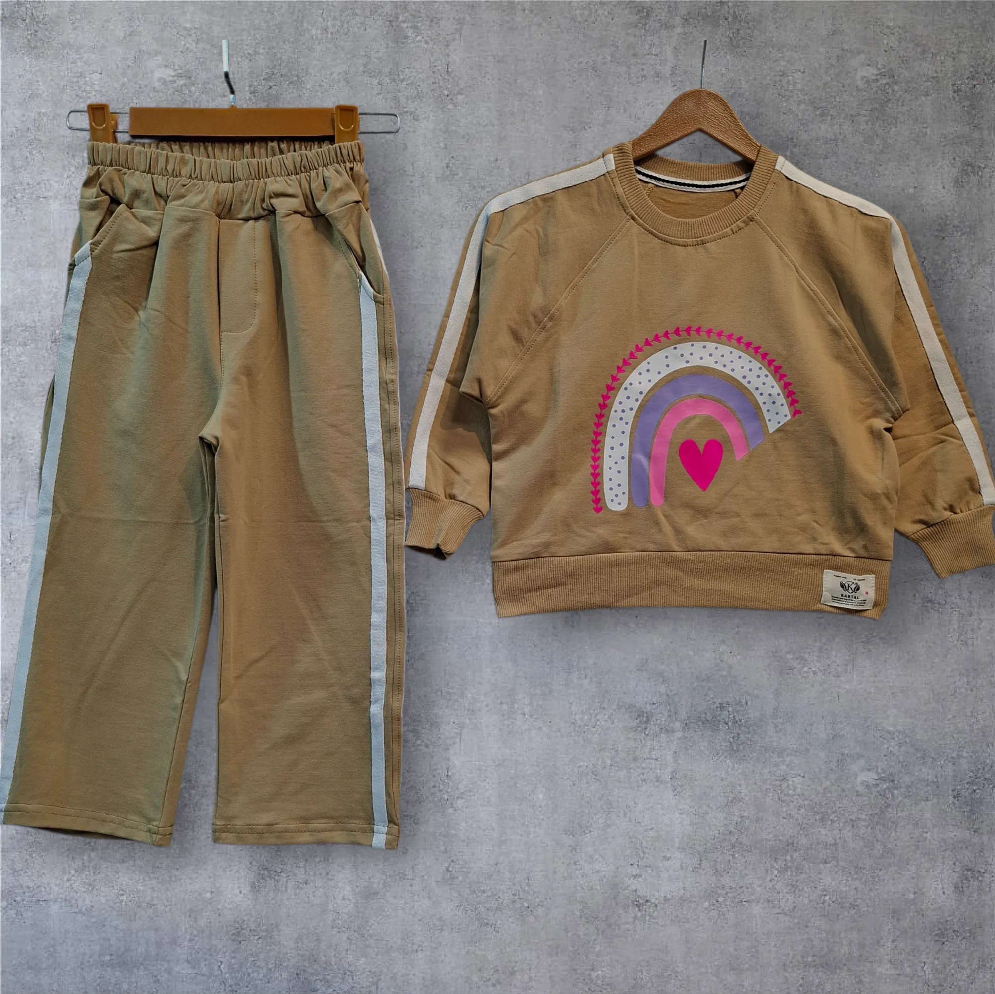 20260224_171109 (15) ست رنگین کمون